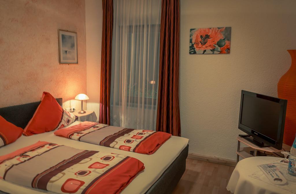 Hotel Adler Aichelberg  Bilik gambar